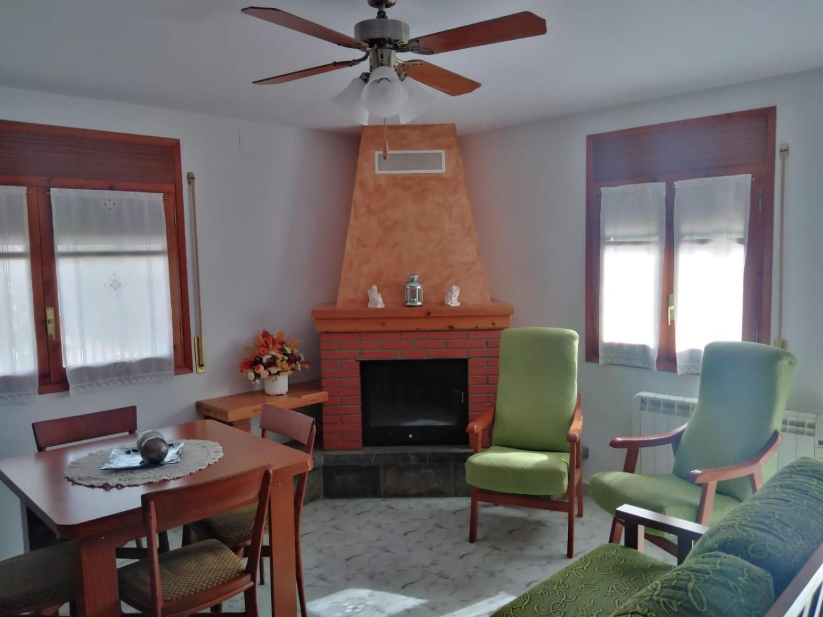 Apartamento Rural Casa Paco Con Jacuzzi Exterior Y Barbacoa アインサ エクステリア 写真