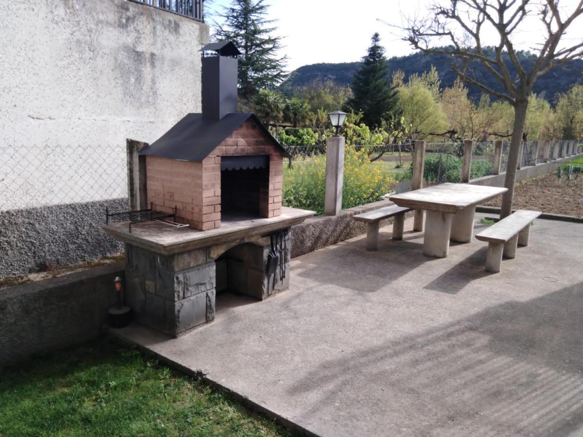 Apartamento Rural Casa Paco Con Jacuzzi Exterior Y Barbacoa アインサ エクステリア 写真
